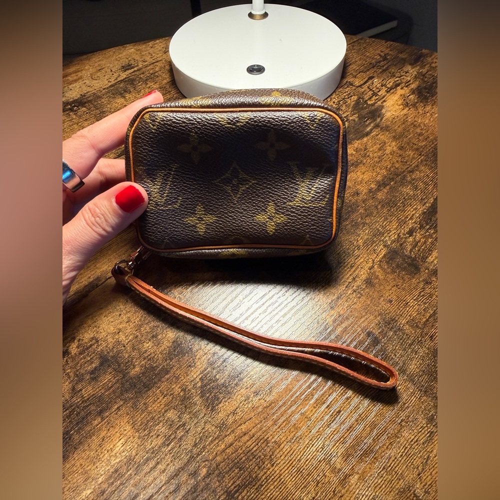 Louis Vuitton Monogram pouch